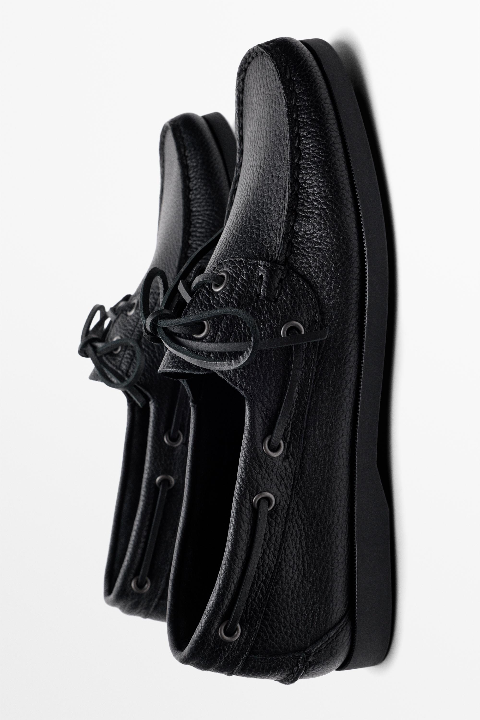 Leather boat shoe